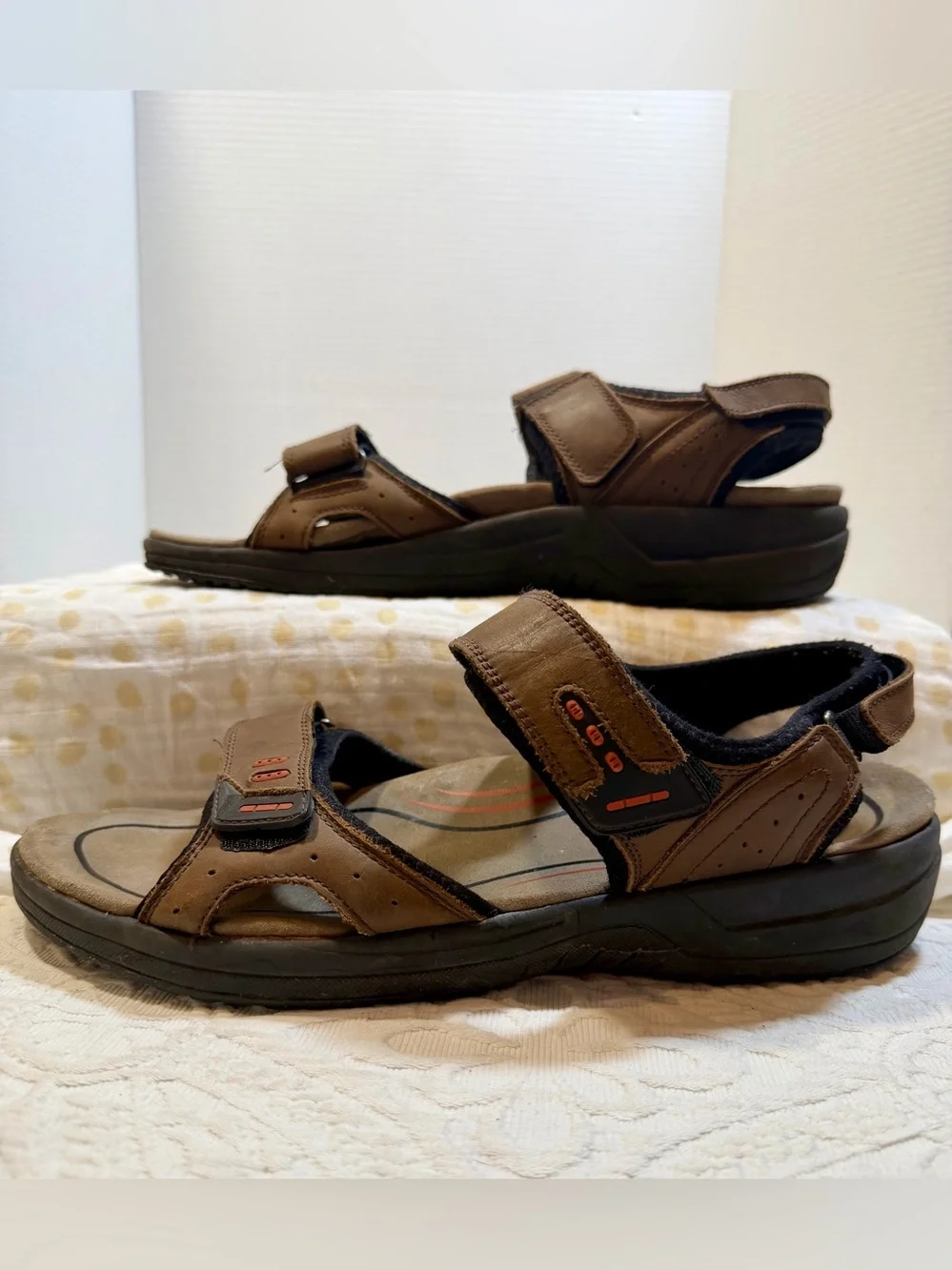 Orthofeet Men's 11.5D Adjustable Brown Leather Sport Shoe Hiking Walking Sandals